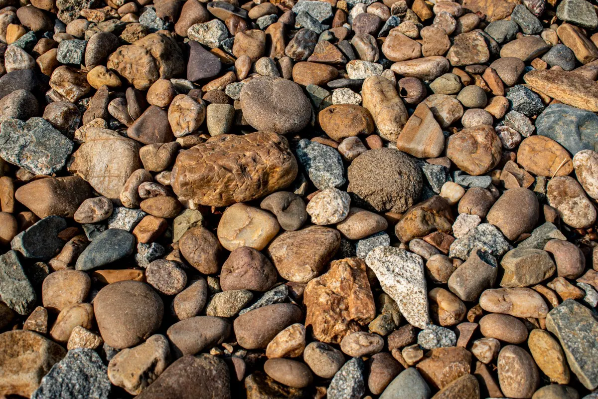 Galets naturels, plage immergée